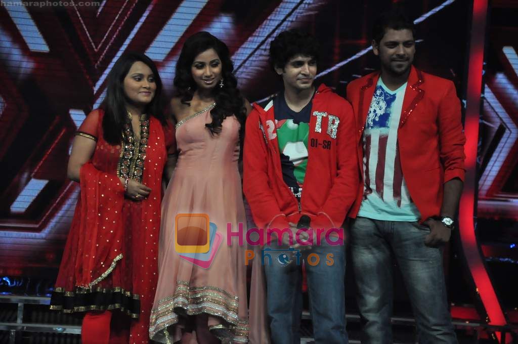 Shreya Ghoshal at X FaCTOR 12 finalists introduction in Filmcity on th June 2011 