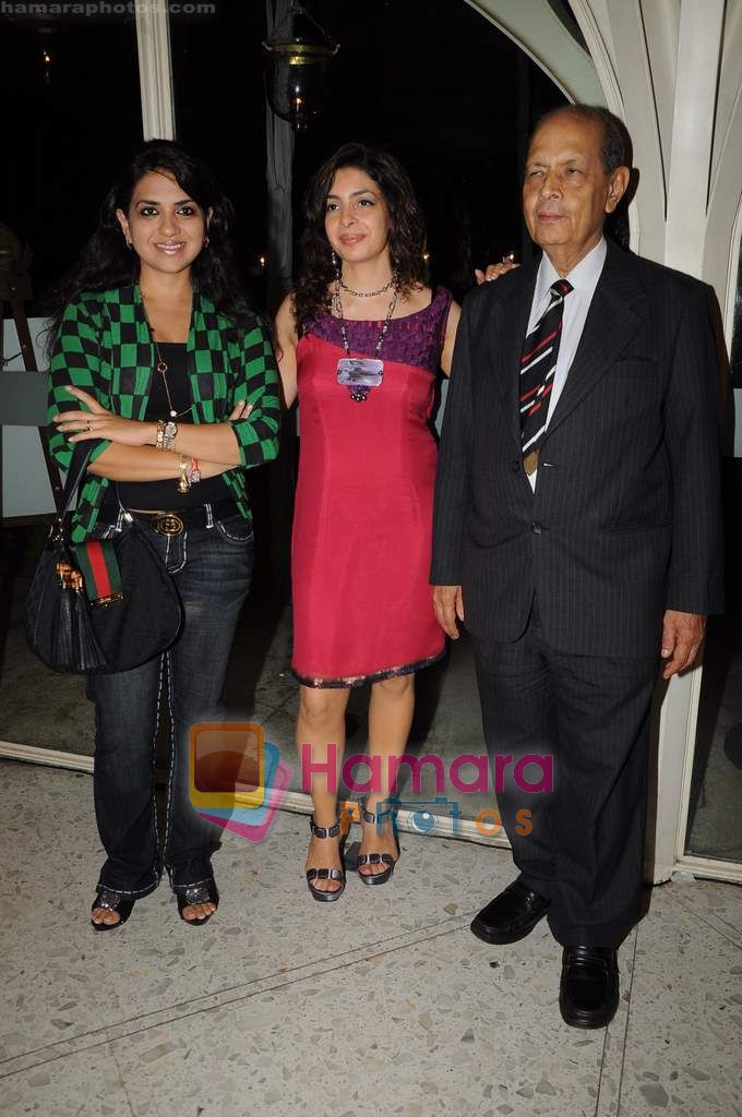 Shaina NC at Poonam Soni, Nawaz Singhania come together to launch S2, a contemporary jewellery label in Tote On the Turf on 9th June 2011 