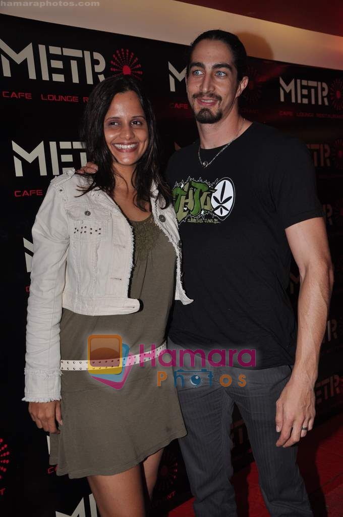 Nisha Harale at Metro Lounge launch hosted by designer Rehan Shah in Cafe Lounge Restaurant, Mumbai on 10th June 2011-1 