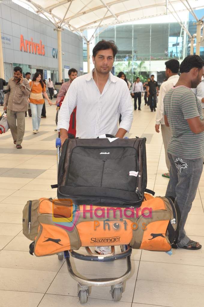 Varun Badola snapped after they return from Hyderabad on 13th June 2011 