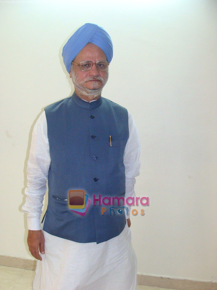 Grumit Singh on the Sets of Film 498A- The Wedding gift on 14th June 2011