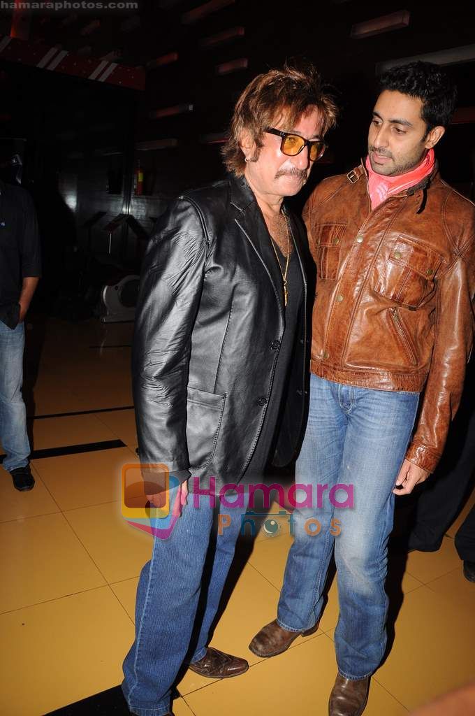 Abhishek Bachchan, Shakti Kapoor at Bin Bulaye Baarati premiere in Cinemax on 16th June 2011 