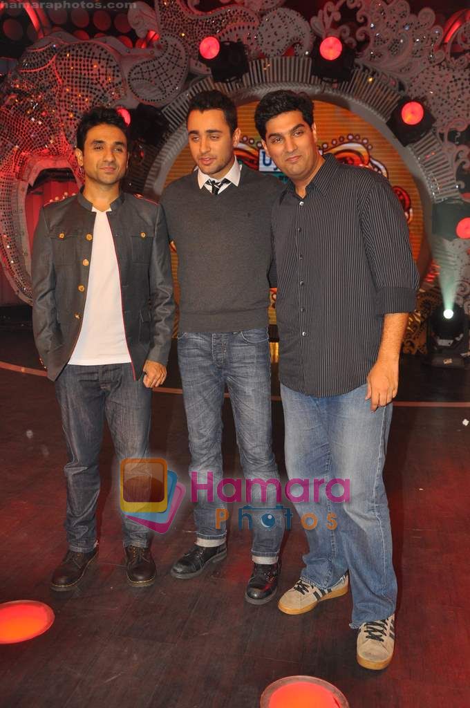 Imran Khan, Kunal Roy Kapoor, Vir Das on the sets of Entertainment Ke Liye Kuch Bhi Karenga in Yashraj on 17th June 2011 