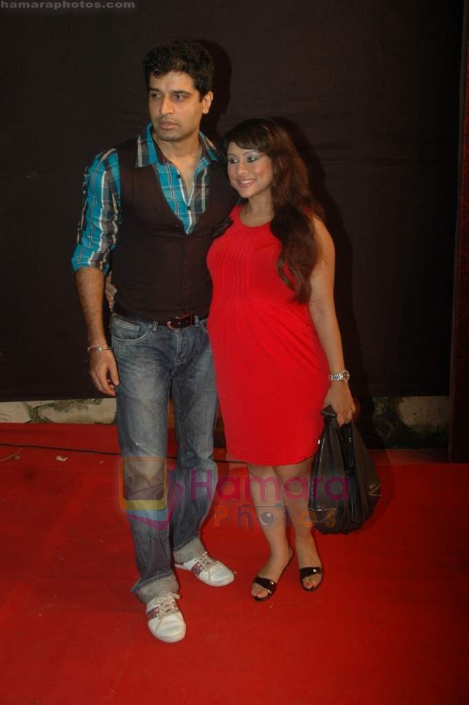 Sai, Shakti at Gold Awards in Filmcity, Mumbai on 18th June 2011 