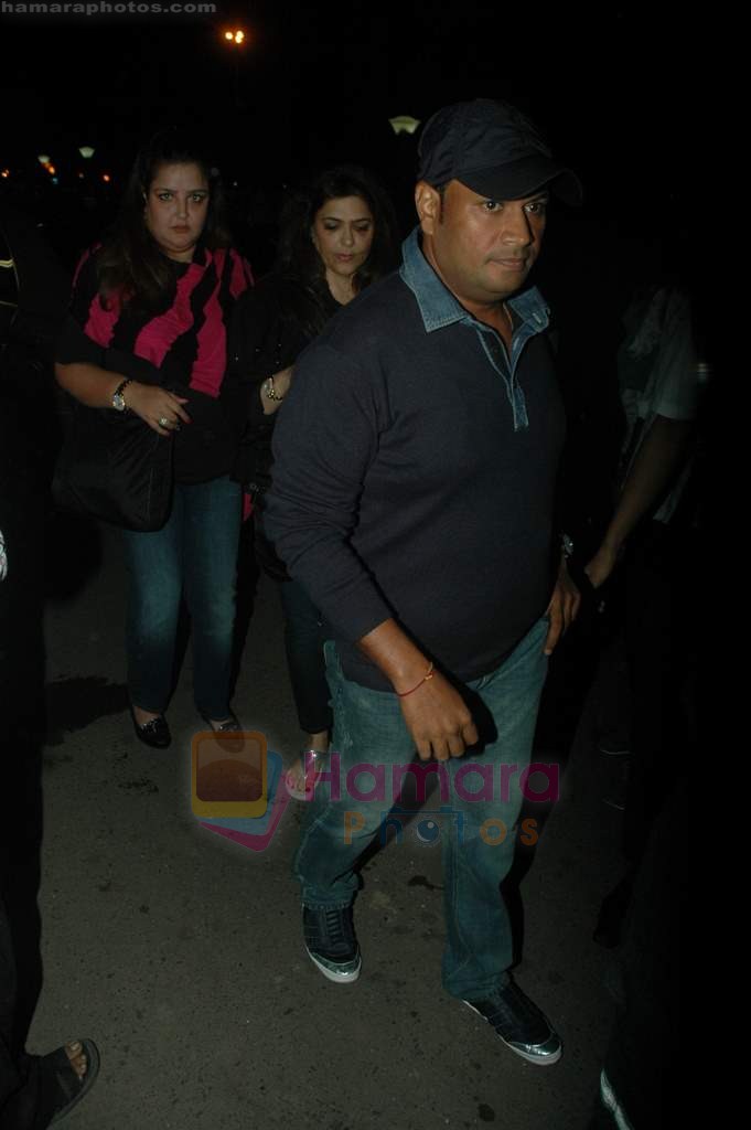 leave for IIFA in Mumbai Airport on 21st June 2011 
