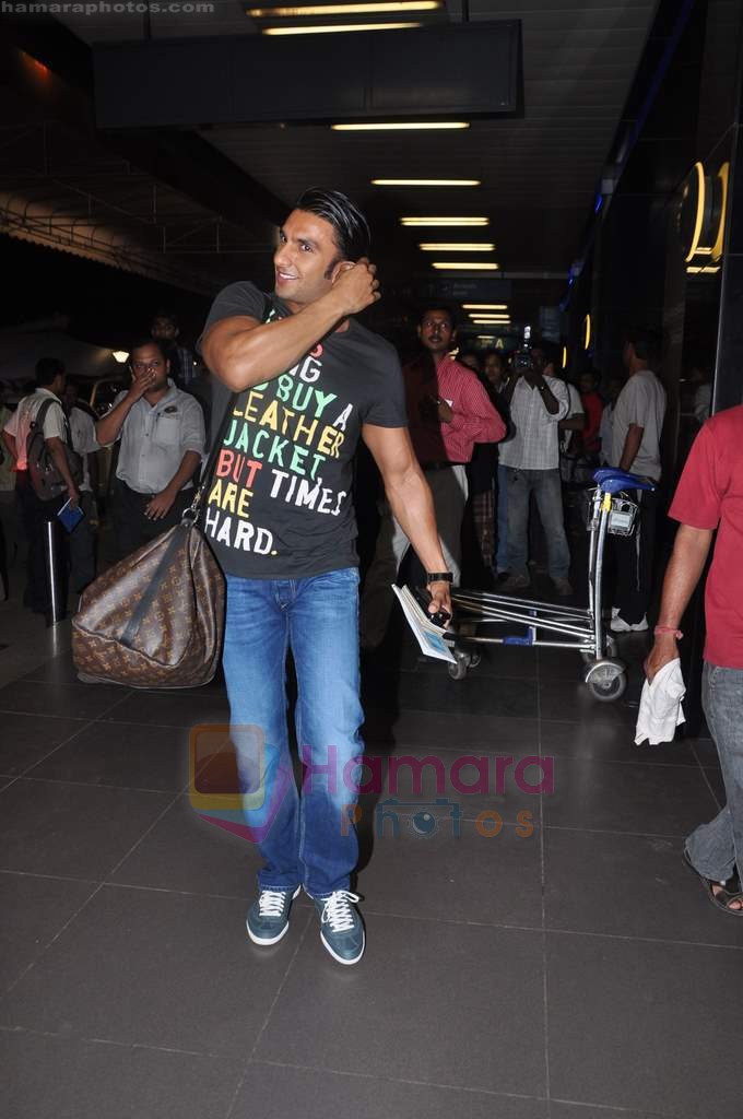 Ranveer Singh leave for IIFA on 22nd June 2011  