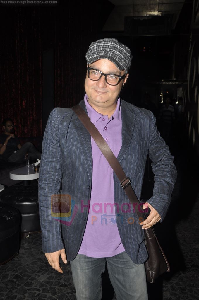 Vinay Pathak at FHM Sexiest people issue in canvas, Mumbai on 24th June 2011 
