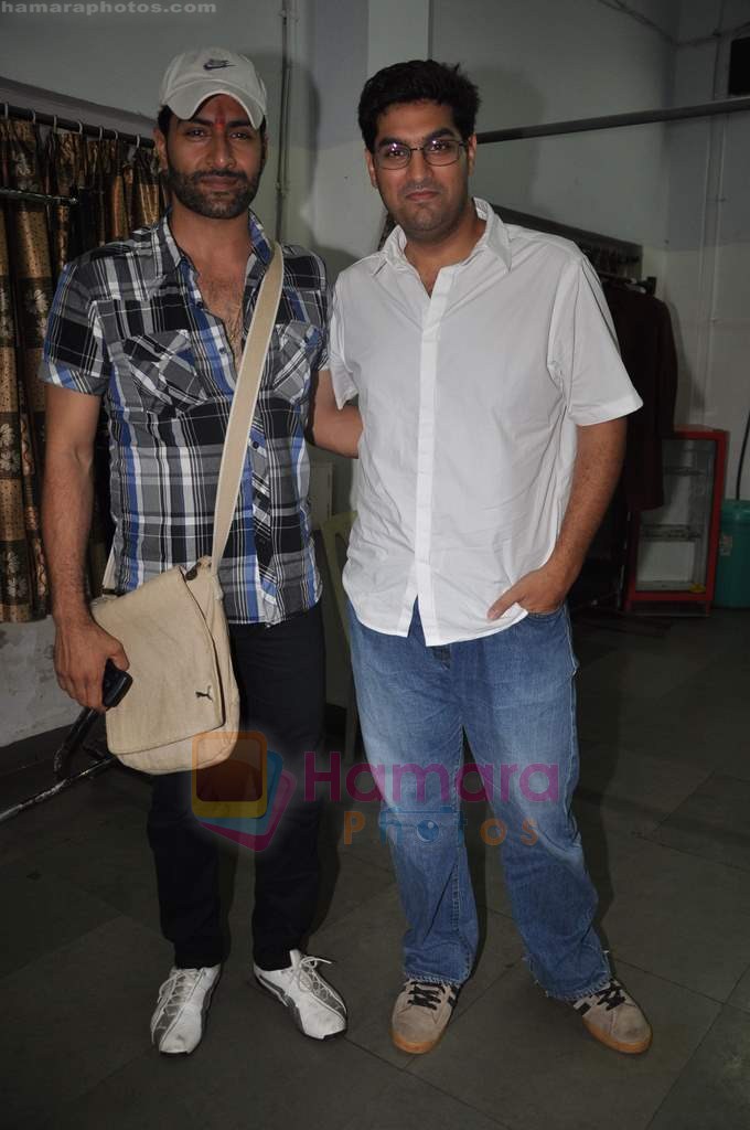 Kunal Roy Kapoor at Vir Das stand up comedy act in Andrews on 26th June 2011 