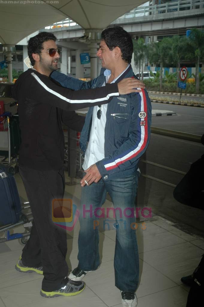 Abhishek Bachchan return from Toronto in Mumbai Airport on 27th June 2011 