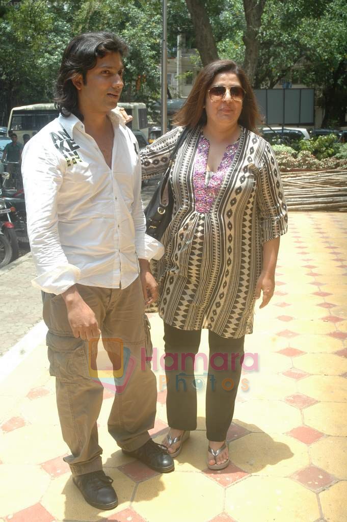 Farah Khan, Shirish Kunder at Chillar Party special screening in Pixion on 1st July 2011 