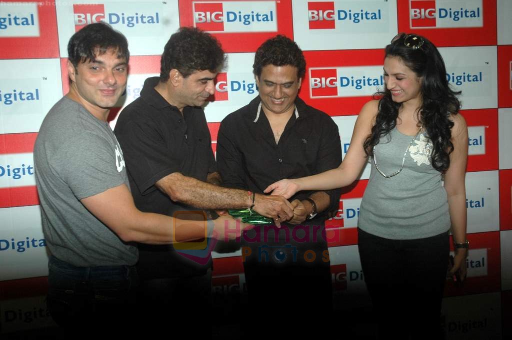 Sohail Khan, Indra Kumar, Dabboo Malik, Akruti Kakkar at Chillar Party promotional event in Infinity Mall on 1st July 2011 