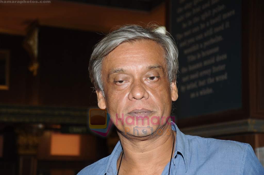 Sudhir Mishra at Reality Bytes book release by Anurag Anand in Landmark, Mumbai on 5th July 2011