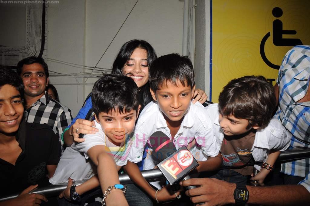 Amrita Rao at Chillar Party premiere in PVR on 6th July 2011