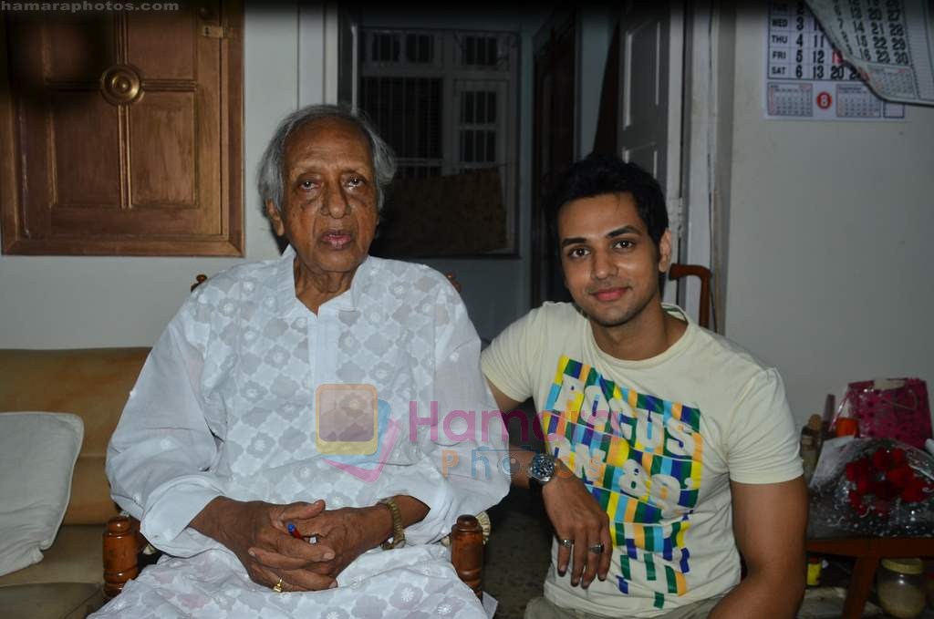 Chandrashekhar celebrate his 89th Birthday at his residence on 7th July 2011