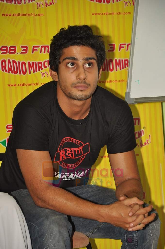 Prateik Babbar with Aarakshan team at Radio Mirchi in Lower Parel on 11th July 2011