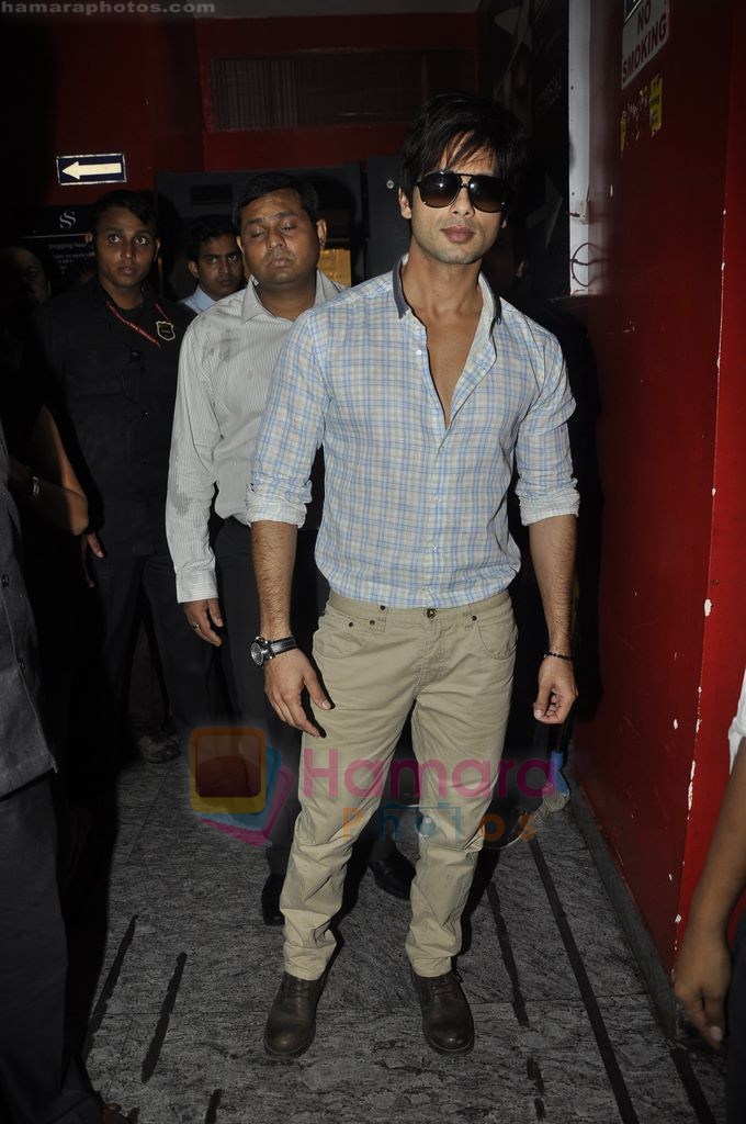 Shahid Kapoor unveil Mausam first look in PVR, Juhu, Mumbai on 11th July 2011