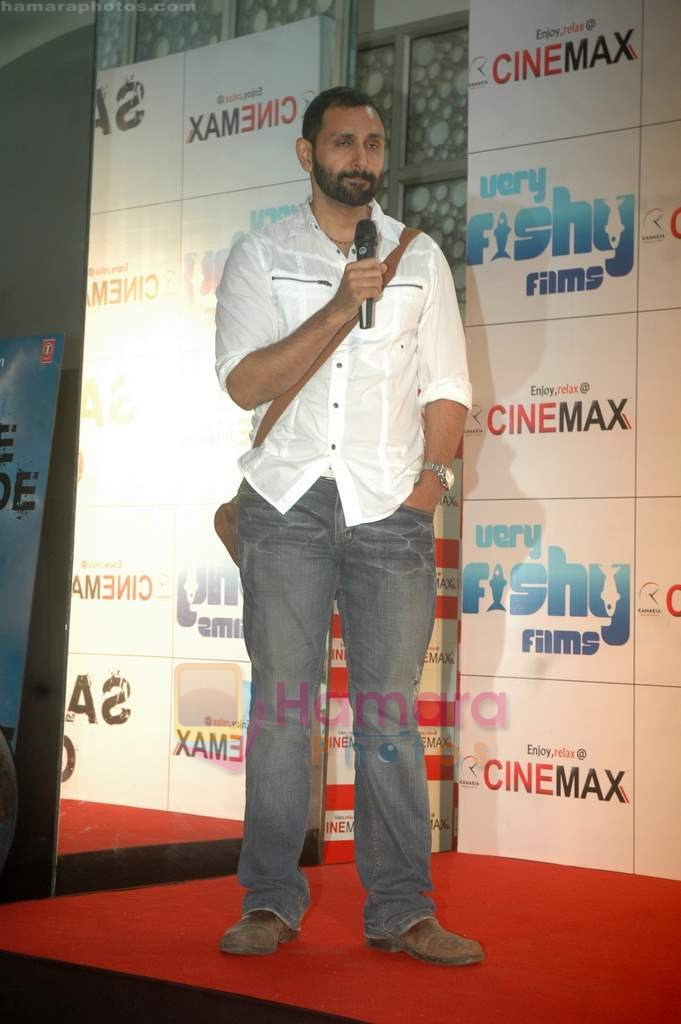 Parvin Dabas at Sahi Dandhe Galat Bande film press meet in Cinemax on 12th July 2011