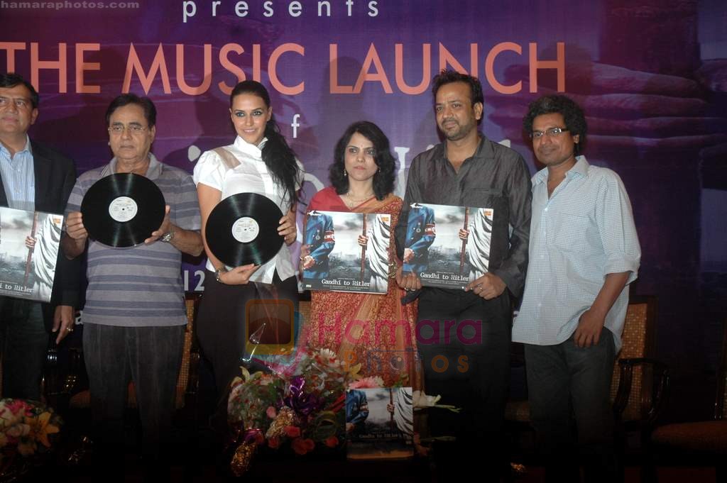 Neha Dhupia, Jagjit Singh at the music lauch of film Gandhi To Hitler in The Club on 12th July 2011