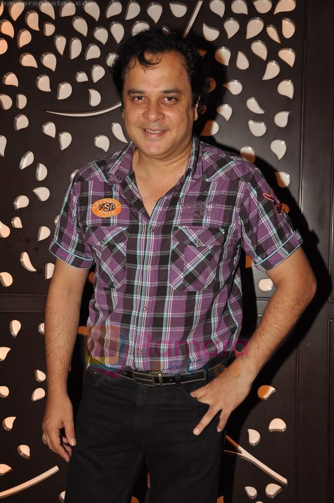 Mahesh Thakur at Chala Mussadi Office Office film trailer launch in Andheri on 12th July 2011