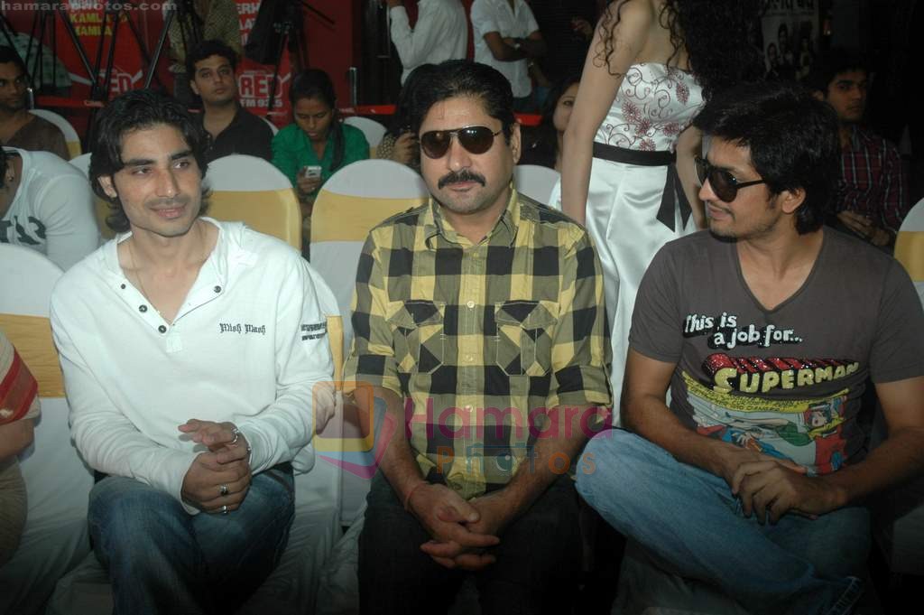 Yashpal Sharma at Sahi Dandhe Galat Bande film press meet in Cinemax on 12th July 2011