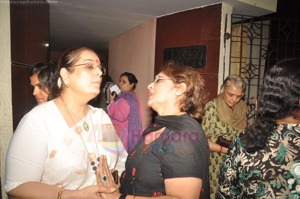 Poonam Sinha at Salim Khan's screening of Zindagi Na Milegi Dobara in Ketnav, Mumbai on 13th July 2011