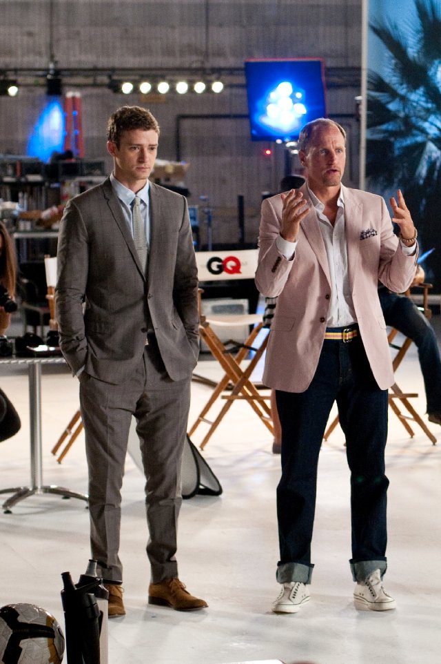 Woody Harrelson, Justin Timberlake in still from the movie Friends with Benefits