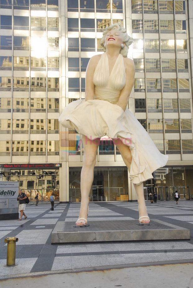 Marilyn Monroe Statue Unveiling at Pioneer Court in Chicago on July 15, 2011