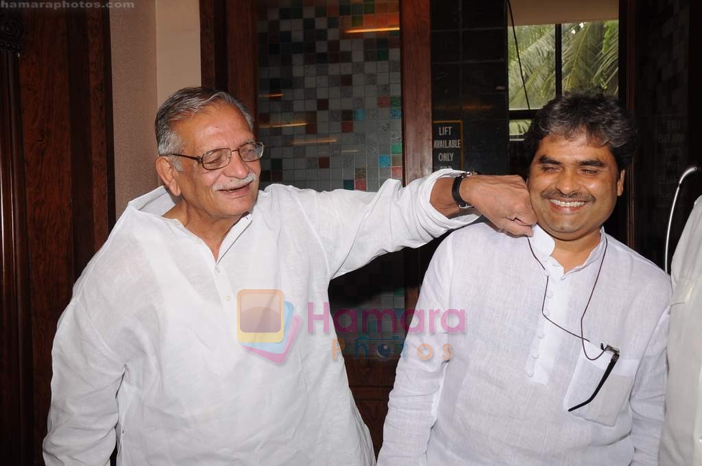Gulzar, Vishal Bharadwaj launch Barse Barse album in Santacruz on 16th July 2011