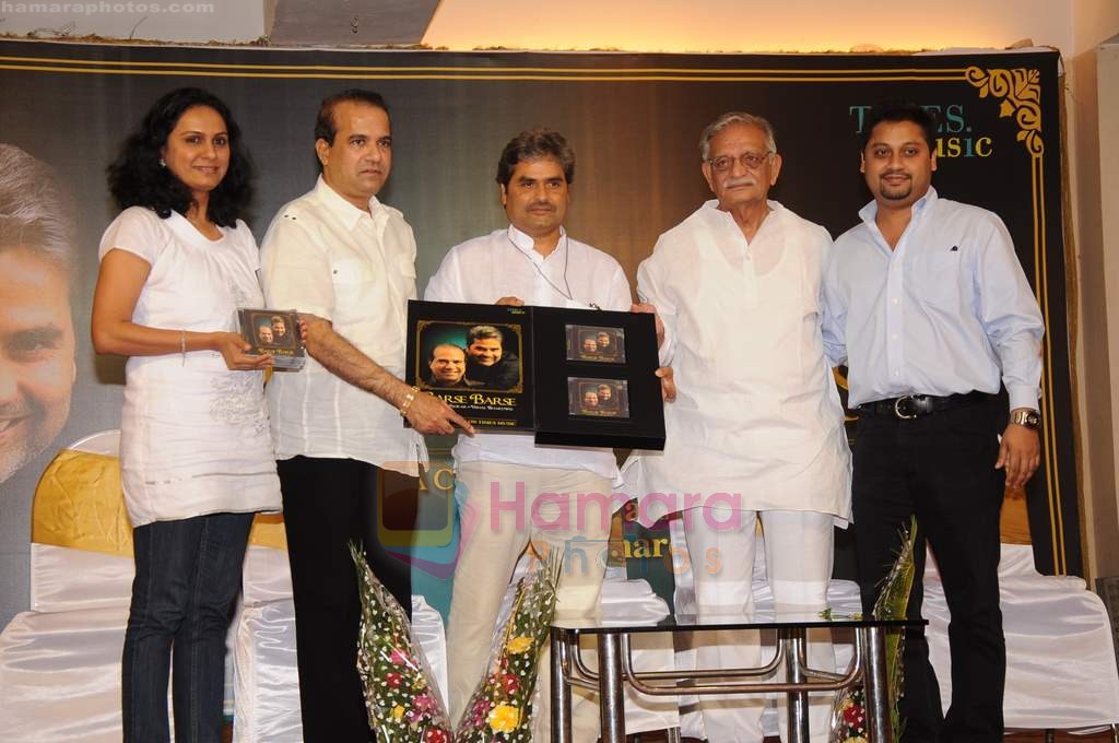 Gulzar, Vishal Bharadwaj, Suresh Wadkar launch Barse Barse album in Santacruz on 16th July 2011