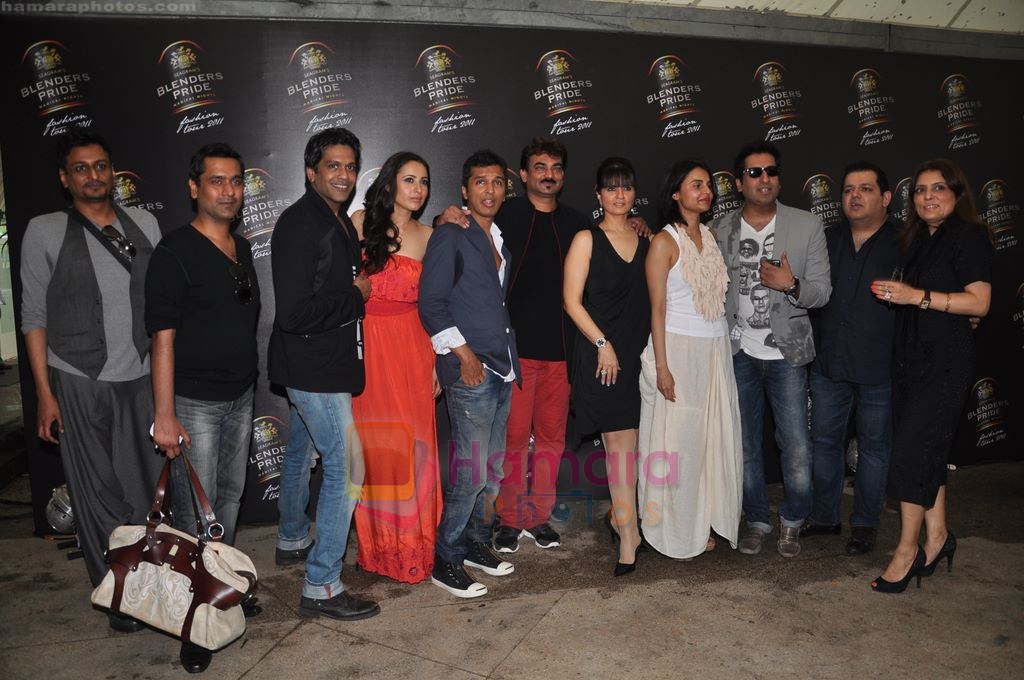 Vikram, Rocky S, Neeta Lulla, Wendell  at Blenders Pride fashion tour announcement in Tote, Mumbai on 20th July 2011