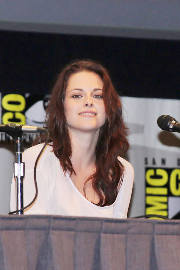 Kristen Stewart poses to promote Breaking Dawn from the Twilight Saga at  the 2011 Comic-Con International Day 1 at the San Diego Convention Center on July 21, 2011