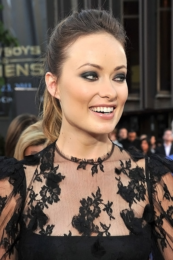 Olivia Wilde arrives at the world premiere of the movie Cowboys and Aliens at San Diego Civic Theatre on July 23, 2011 in San Diego, California