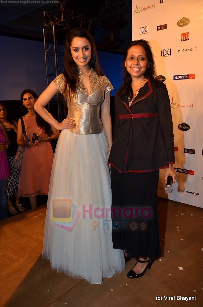 Shraddha Kapoor on day 3 of Synergy 1 Delhi Couture Week 2011 in Taj Palace, Delhi on 24th July 2011