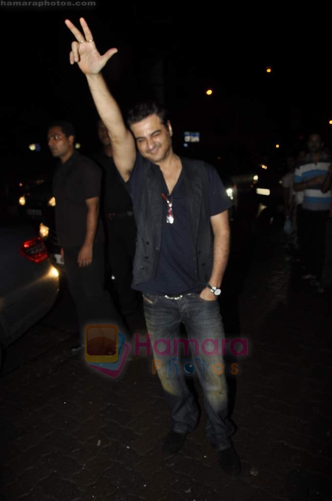 Sanjay Kapoor at Arpita Khan's birthday bash in Aurus on 29th July 2011