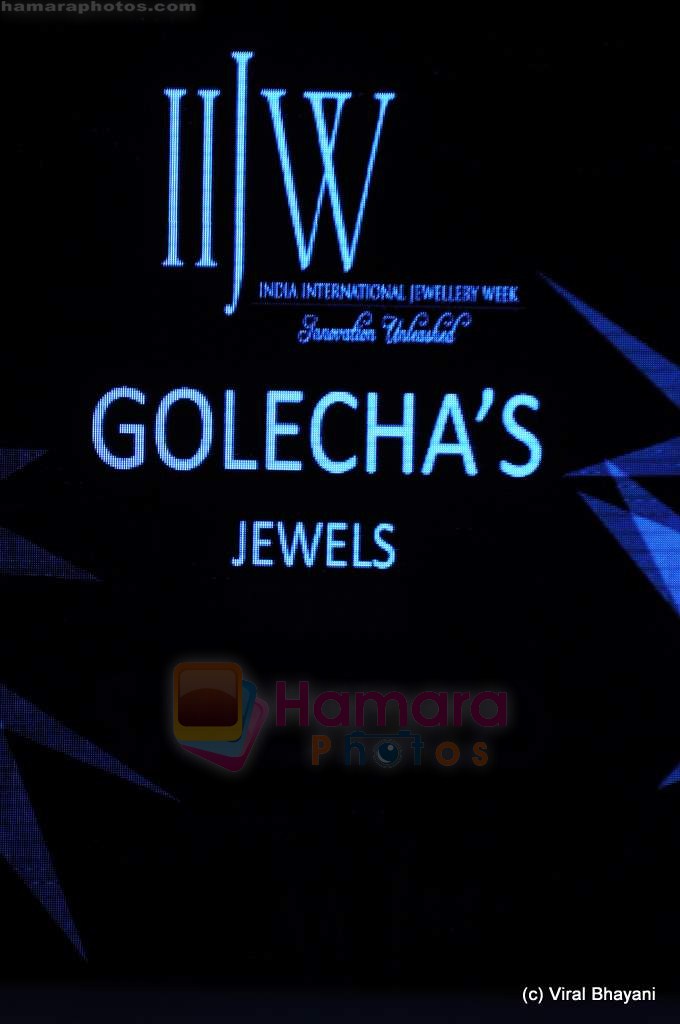 I AM She 2011 winner walks the ramp for Golecha Jewels at IIJW 2011 in Grand Hyatt, Mumbai on 1st Aug 2011