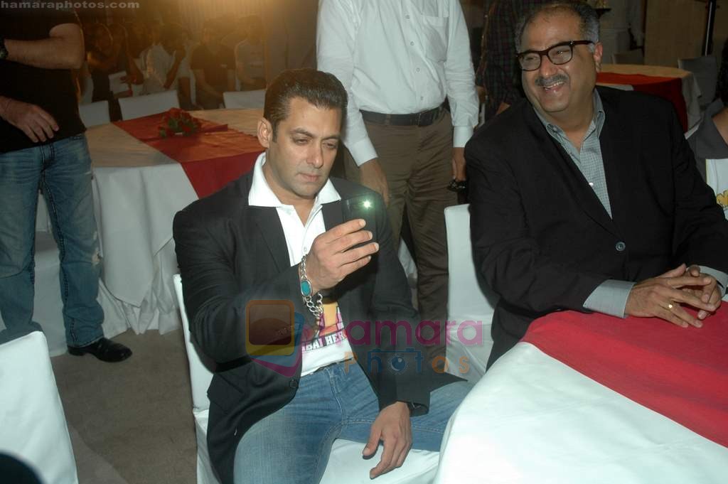 Salman Khan, Boney Kapoor at Salman's CCL press conference in Bandra, Mumbai on 6th Aug 2011