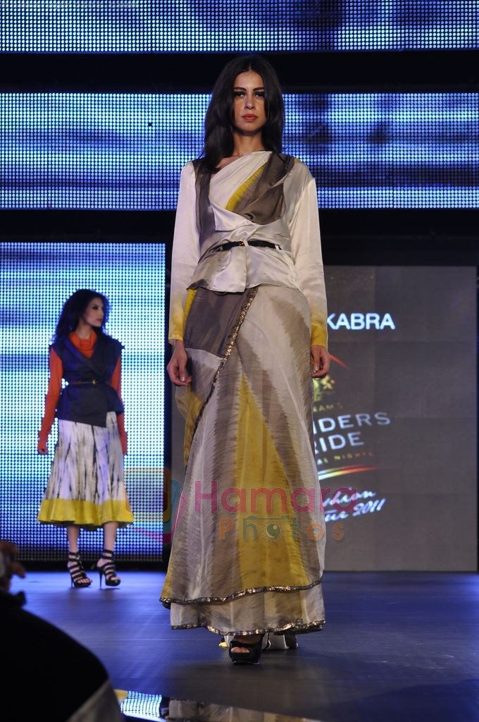 Model walk the ramp for Anand Kabra show on Blenders Pride Fashion Tour Day 2 on 6th Aug 2011