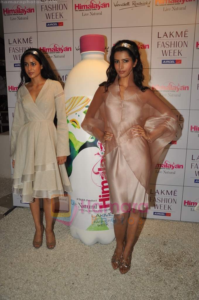 at Wendell Rodericks first look for Lakme in Olive, Bandra, Mumbai on 8th Aug 2011