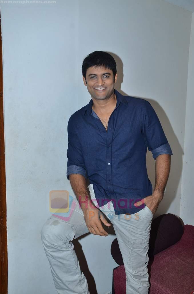 Manav Gohil at Khalid Mohamed's Kennedy Bridge play premiere show in NCPA on 14th Aug 2011