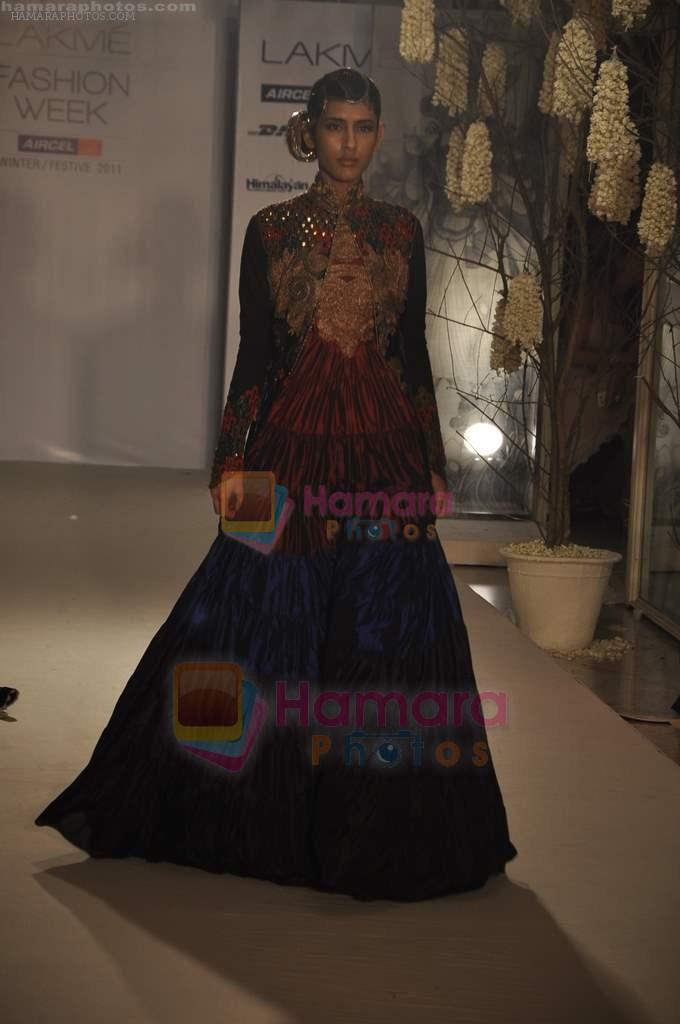 Model walk the ramp for Rohit Bal show for Lakme in Tote on 16th Aug 2011