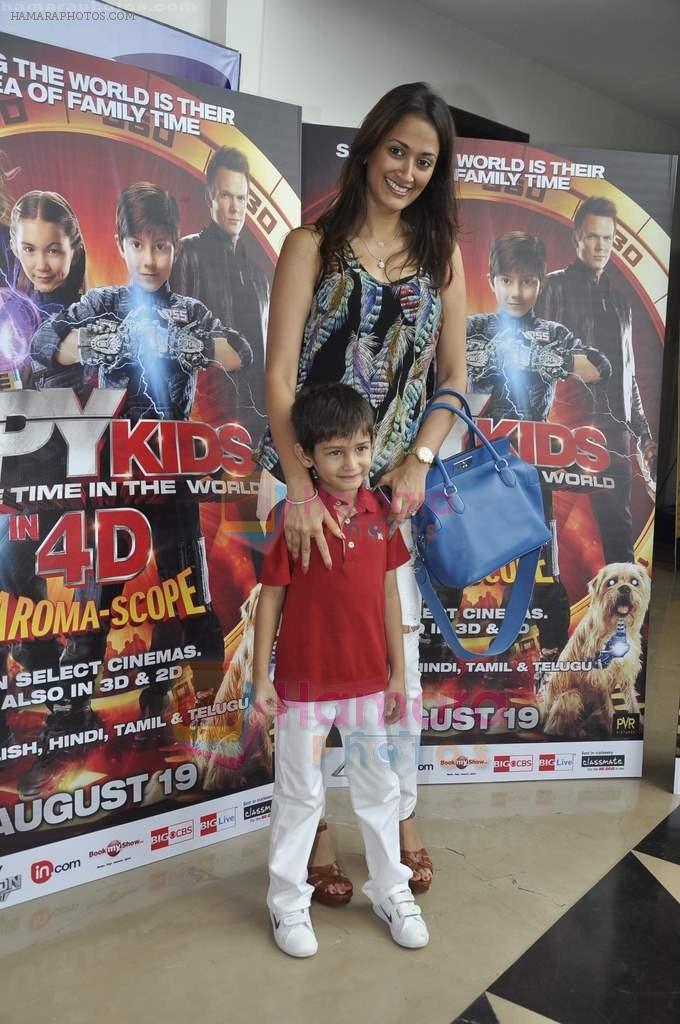 Gayatri Joshi at Spy Kids 4 premiere in PVR, Juhu on 17th Aug 2011