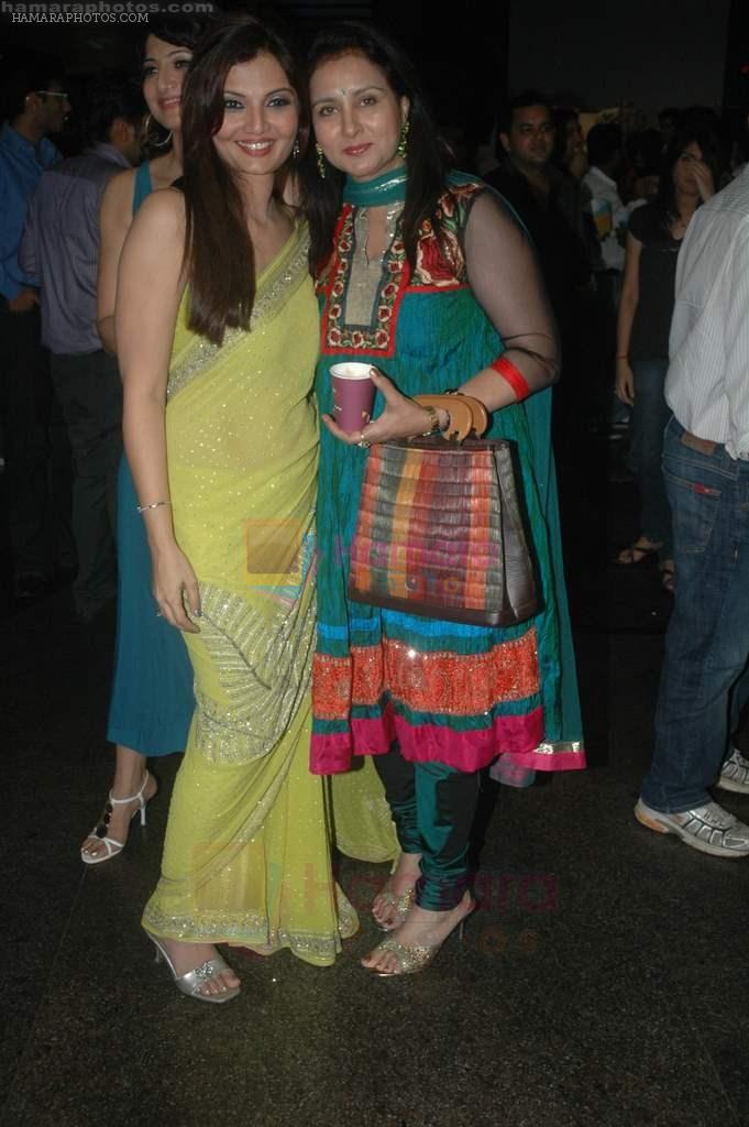 Poonam Dhillon, Deepshikha at the premiere of the film Yeh Dooriyan in Fame on 24th Aug 2011