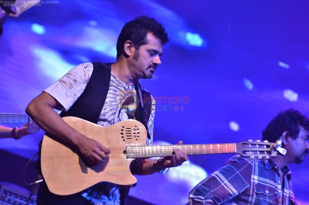 Ehsaan Noorani at Shankar Ehsaan Loy 15 years concert celebrations in Mumbai on 24th Aug 2011