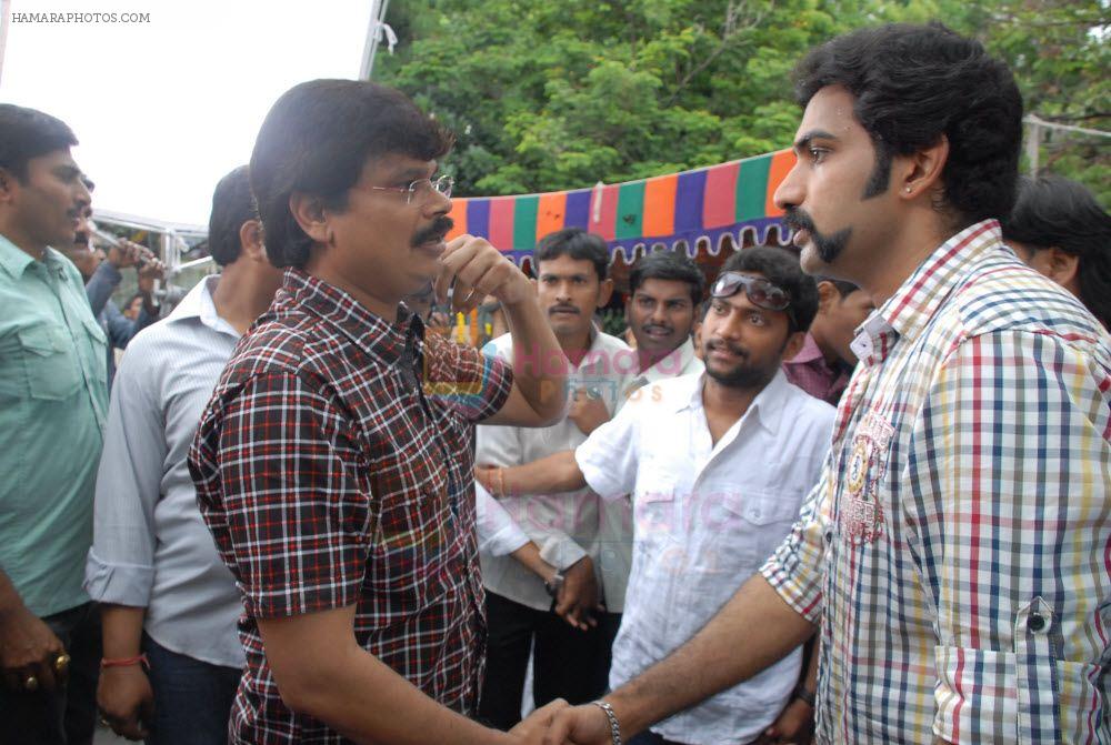 Nandamuri Tarakaratna at the opening of the movie Nandeeswarudu on August 25, 2011