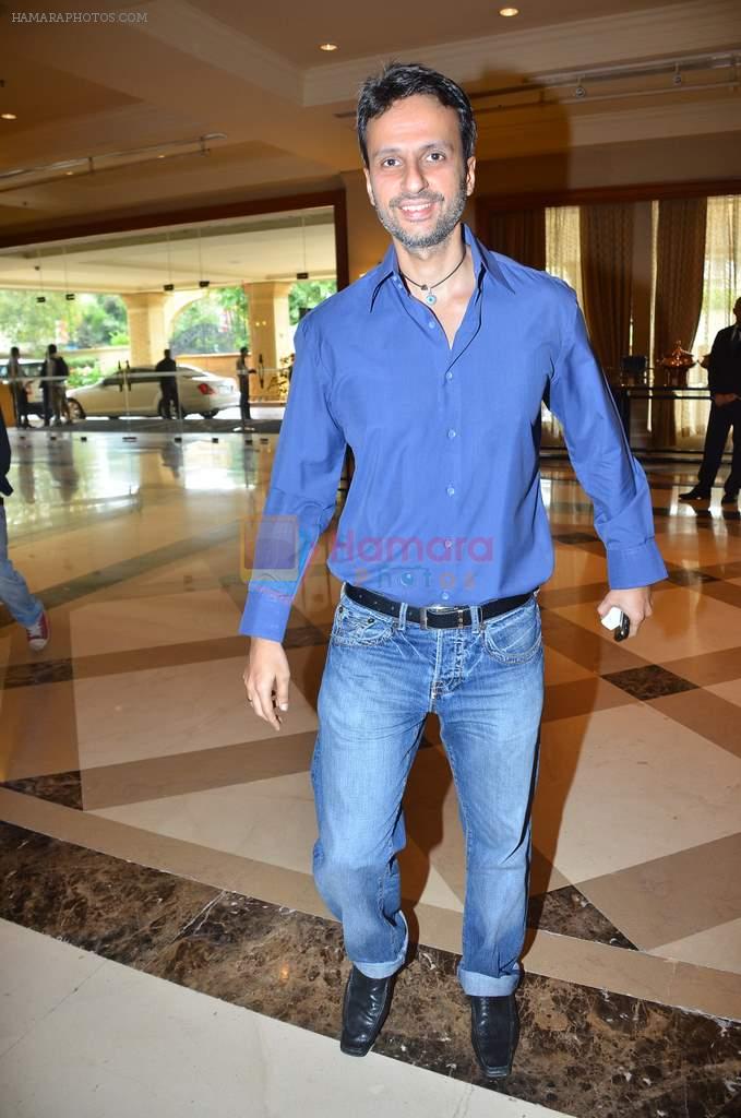 Anil Thadani at Agneepath first look in J W Marriott on 29th Aug 2011