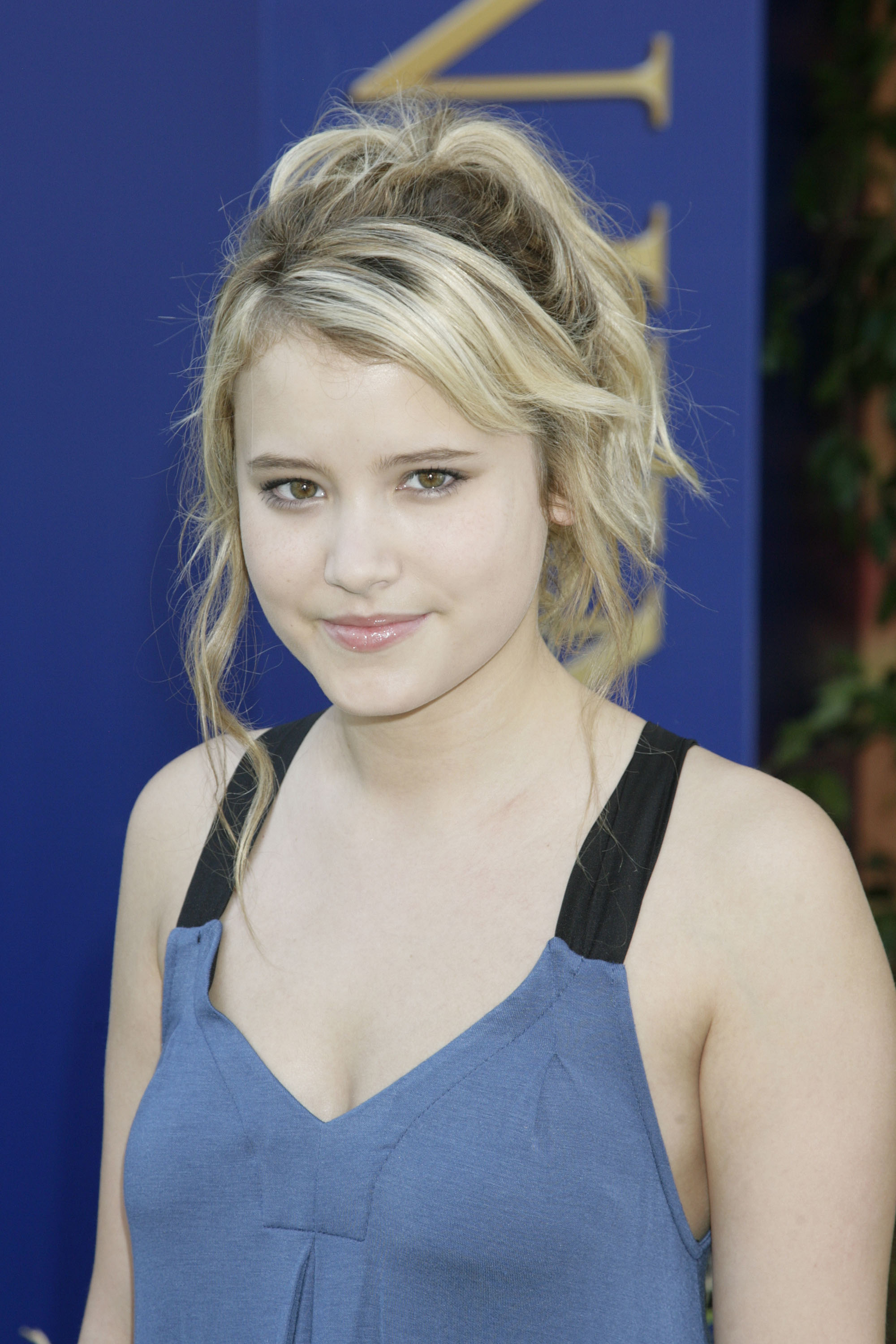 Taylor Spreitler attends the World Premiere of movie The Lion King 3D at the El Capitan Theater on 27th August 2011
