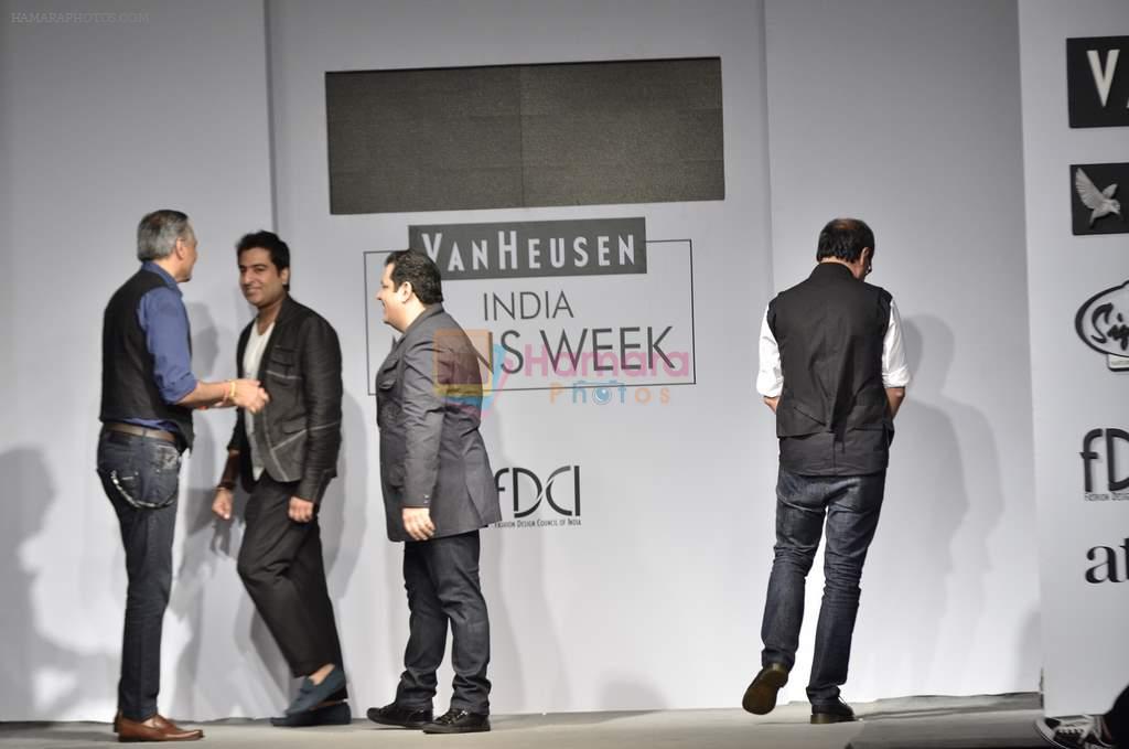 Model walk the ramp for Rajesh Pratap Singh at Van Heusen India Mens Week Day 2 on 3rd Sept 2011