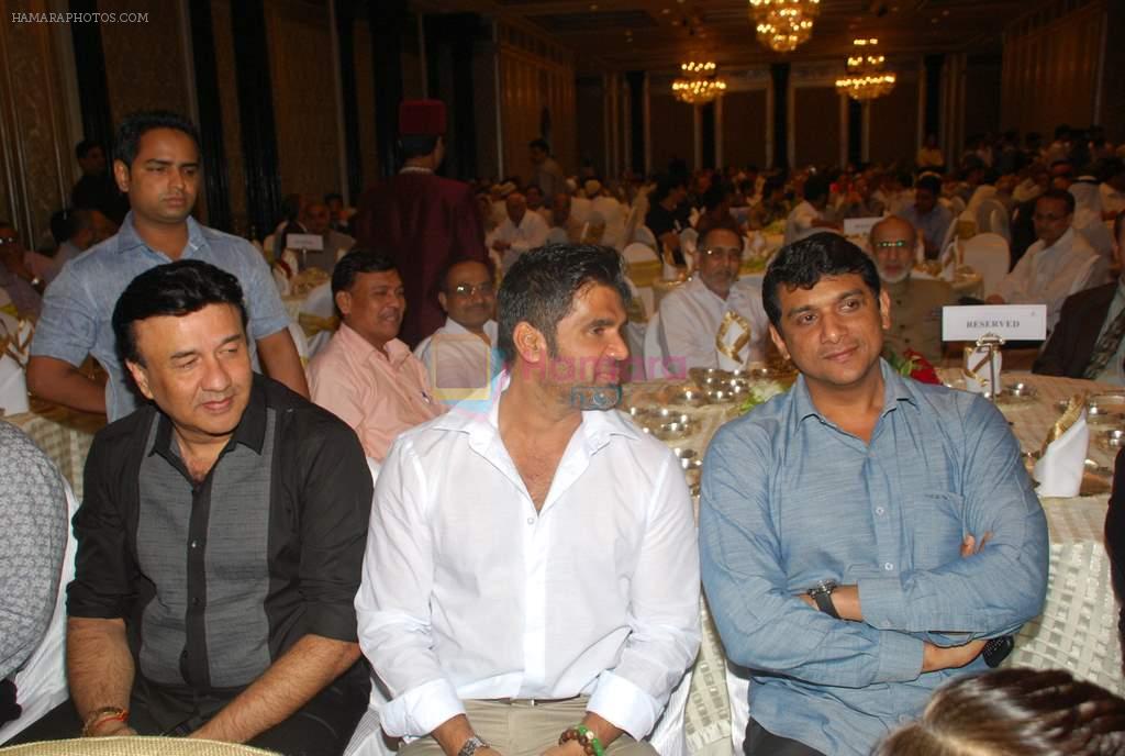 Sunil Shetty, Anu Malik grace Abu Azmi's Eid party in Taj Hotel on 7th Sept 2011