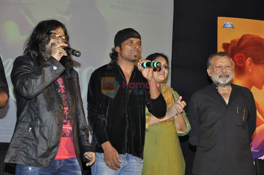 Kunal Ganjawala, Pankaj Kapoor, Supriya Kapoor at Mausam film music success bash in J W Marriott on 8th Sept 2011