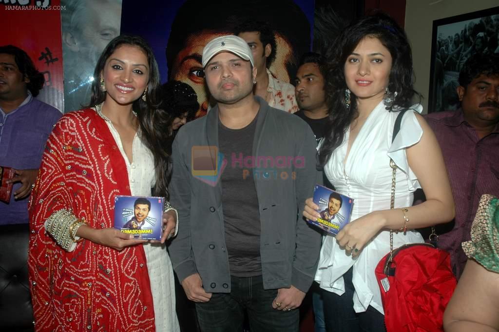 Himesh Reshammiya, Sonal Sehgal, Purbi Joshi at Damadam film songs launch in Andheri, Mumbai on 7th Sept 2011